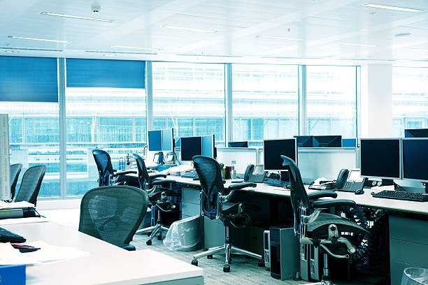 What types of businesses benefit from using private workspaces in Herndon VA?